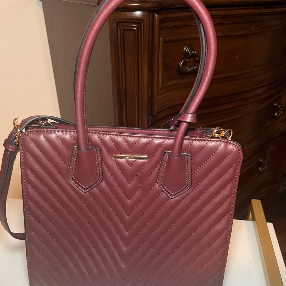 Medium size Aldo purse